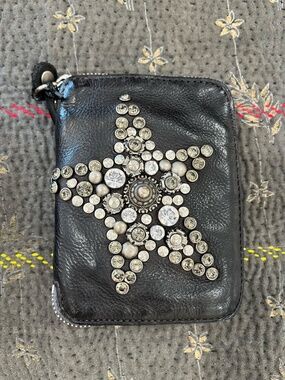 Campomaggi Leather Studded Star Wallet in Nero